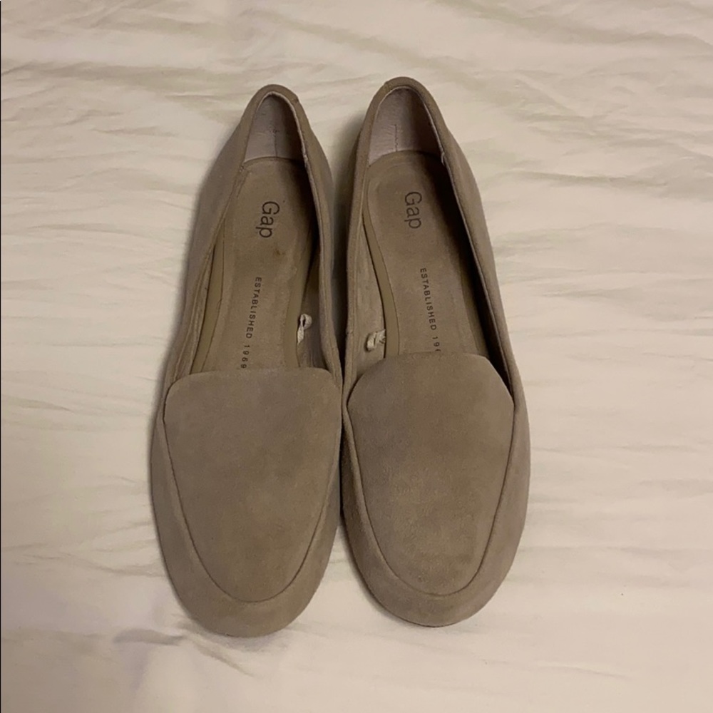 GAP Light Gray Suede Driver Loafer- Size 7